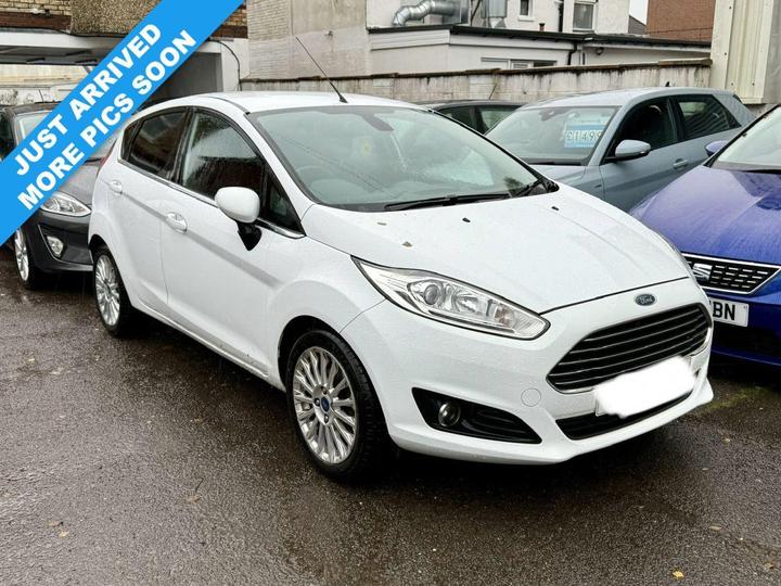 Ford FIESTA 1.0T EcoBoost Titanium Euro 5 (s/s) 5dr