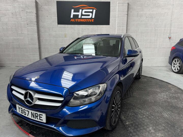 Mercedes-Benz C-CLASS 2.1 C220d SE Executive Edition G-Tronic+ Euro 6 (s/s) 5dr Mercedes-Benz C-CLASS 2.1 C220d SE Executive Edition G-Tronic+ Euro 6 (s/s) 5dr