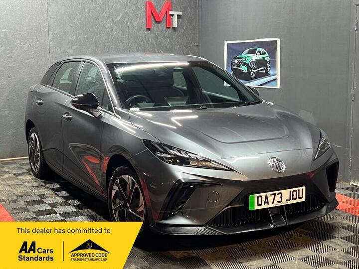 MG MG4 51kWh SE Auto 5dr