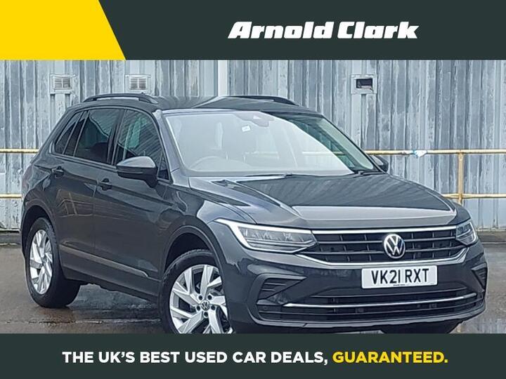 Volkswagen Tiguan 1.5 TSI Life DSG Euro 6 (s/s) 5dr Volkswagen Tiguan 1.5 TSI Life DSG Euro 6 (s/s) 5dr