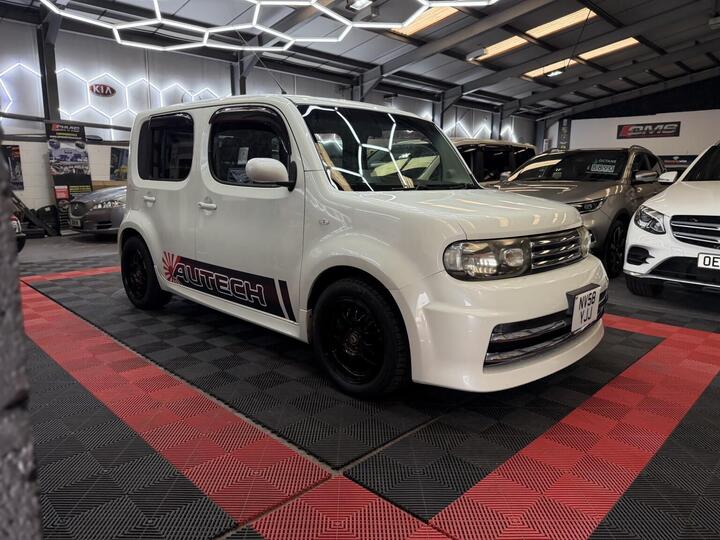Nissan CUBE Rider Automatic 1.4 Petrol
