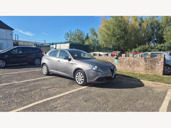 Alfa Romeo Giulietta 1.4 TB Giulietta Euro 6 (s/s) 5dr Alfa Romeo Giulietta 1.4 TB Giulietta Euro 6 (s/s) 5dr