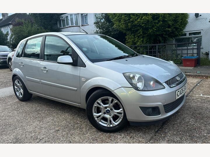 Ford Fiesta 1.4 Ghia 5dr