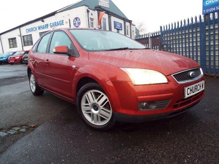 Ford FOCUS 1.6 Ghia 5dr