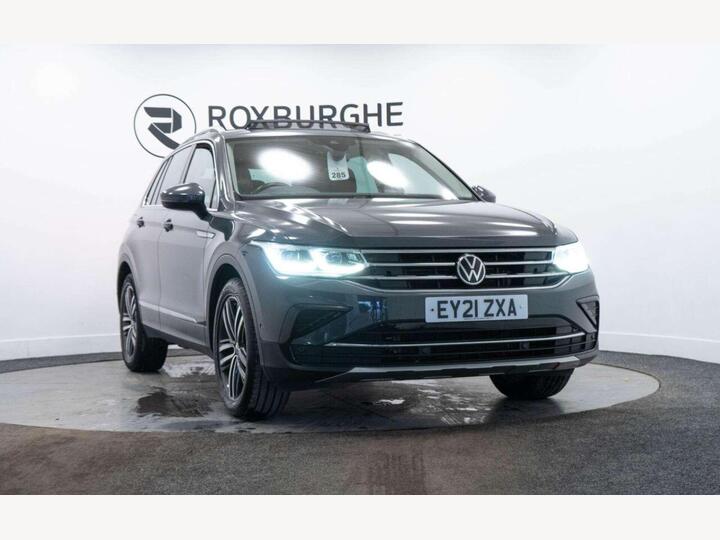 Volkswagen TIGUAN 1.5 TSI Elegance DSG Euro 6 (s/s) 5dr Volkswagen TIGUAN 1.5 TSI Elegance DSG Euro 6 (s/s) 5dr