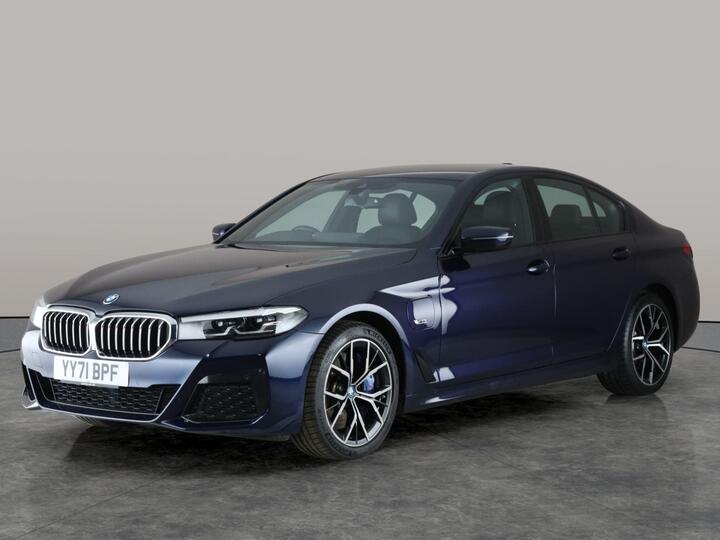 BMW 5 Series 3.0 545e 12kWh M Sport Steptronic XDrive Euro 6 (s/s) 4dr BMW 5 Series 3.0 545e 12kWh M Sport Steptronic XDrive Euro 6 (s/s) 4dr