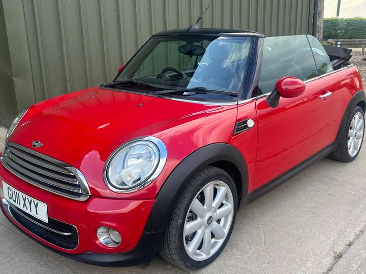 MINI Convertible 1.6 Cooper Euro 5 2dr