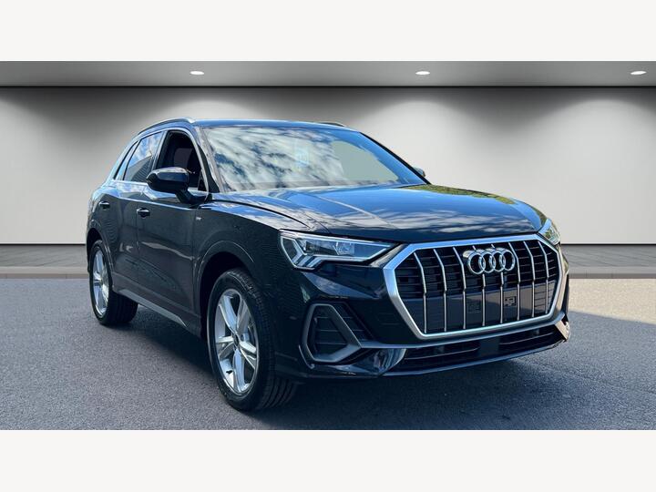 Audi Q3 1.5 TFSI CoD 35 S Line Euro 6 (s/s) 5dr
