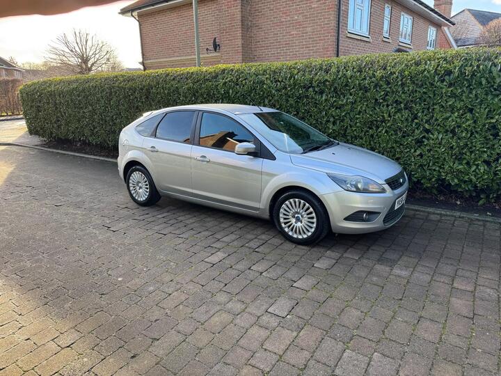 Ford Focus 1.6 Titanium 5dr