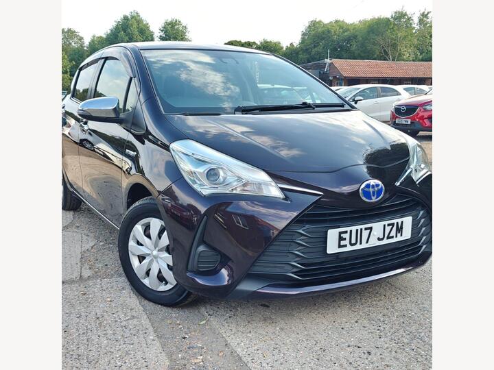 Toyota Yaris 1.5 VVT-h Icon Tech E-CVT Euro 6 (s/s) 5dr