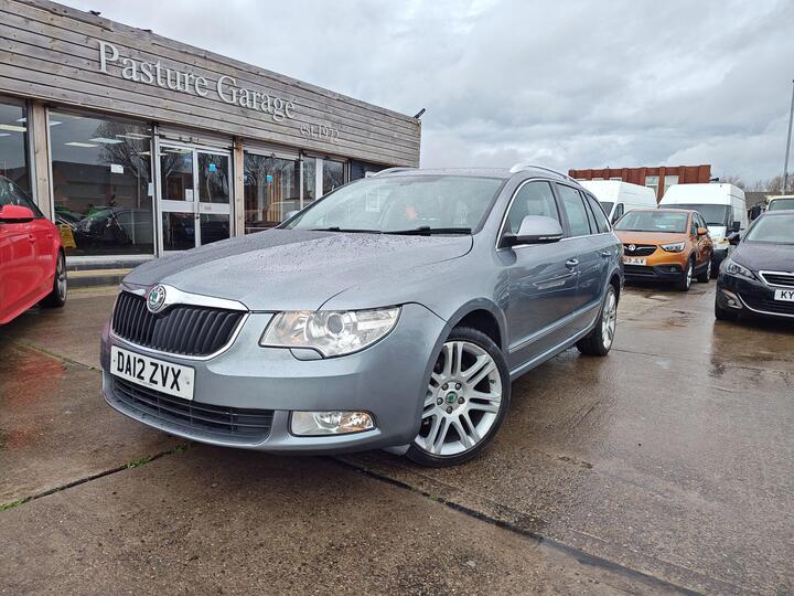 Skoda Superb 2.0 TDI Elegance Euro 5 5dr