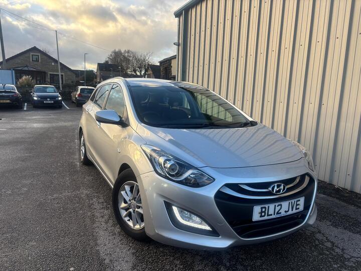 Hyundai I30 1.6 CRDi Blue Drive Active Tourer Euro 5 (s/s) 5dr