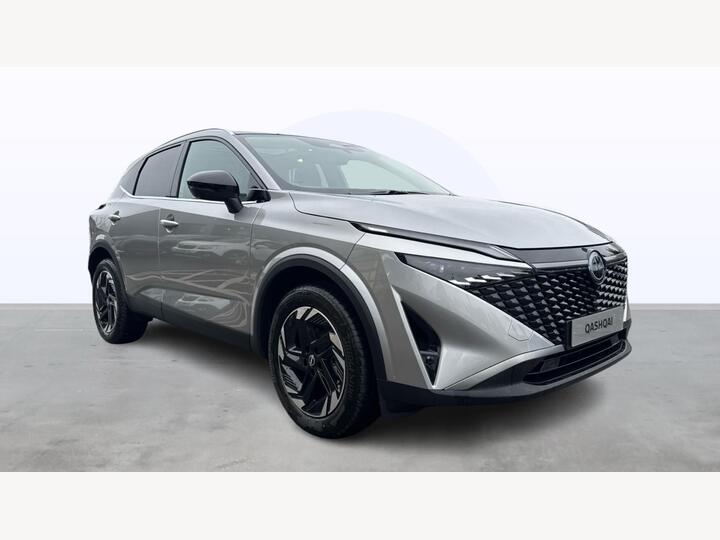 Nissan QASHQAI 1.3 DiG-T MH N-Connecta [Glass Roof] 5dr