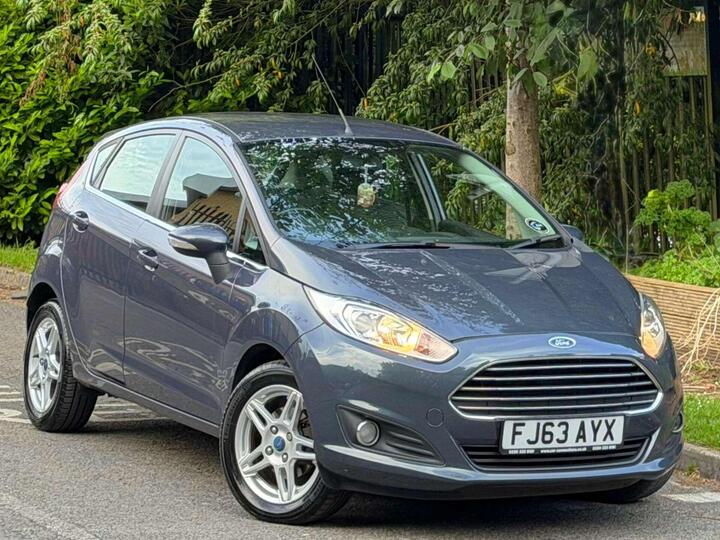 Ford Fiesta 1.6 Zetec Powershift Euro 5 5dr
