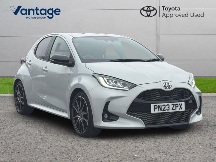 Toyota Yaris 1.5 VVT-h GR SPORT E-CVT Euro 6 (s/s) 5dr