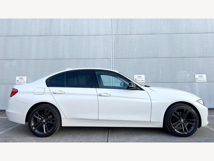 BMW 3 Series 2.0 318d Sport Auto Euro 5 (s/s) 4dr
