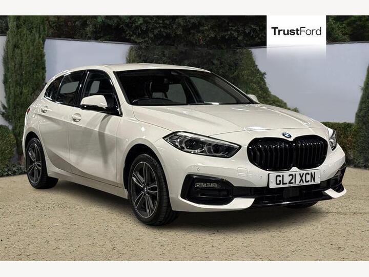 BMW 1 Series 1.5 118i Sport (LCP) Euro 6 (s/s) 5dr BMW 1 Series 1.5 118i Sport (LCP) Euro 6 (s/s) 5dr
