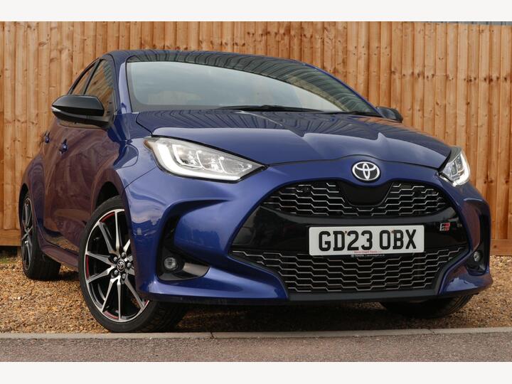 Toyota Yaris 1.5 VVT-h GR SPORT E-CVT Euro 6 (s/s) 5dr