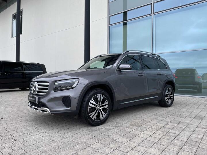 Mercedes-Benz GLB 1.3 GLB200h MHEV Sport (Executive) 7G-DCT Euro 6 (s/s) 5dr Mercedes-Benz GLB 1.3 GLB200h MHEV Sport (Executive) 7G-DCT Euro 6 (s/s) 5dr