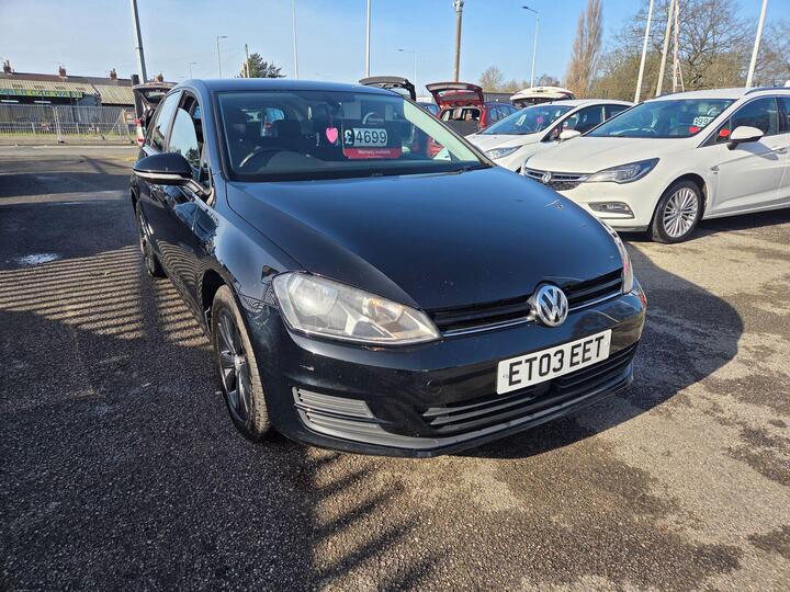 Volkswagen Golf 1.6 TDI BlueMotion Tech SE Euro 5 (s/s) 5dr Volkswagen Golf 1.6 TDI BlueMotion Tech SE Euro 5 (s/s) 5dr