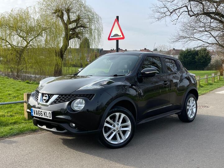 Nissan Juke 1.5 DCi N-Connecta Euro 6 (s/s) 5dr Nissan Juke 1.5 DCi N-Connecta Euro 6 (s/s) 5dr