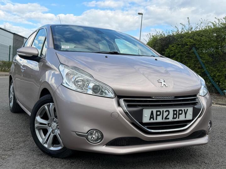 Peugeot 208 1.4 VTi Allure Euro 5 5dr