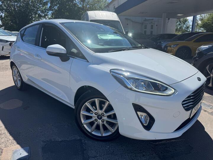 Ford Fiesta 1.0T EcoBoost Titanium Euro 6 (s/s) 5dr