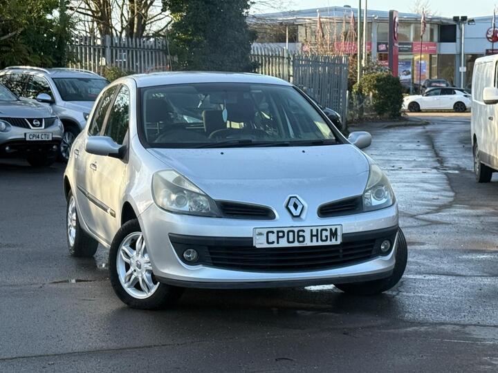 Renault Clio 1.5 DCi Dynamique 5dr