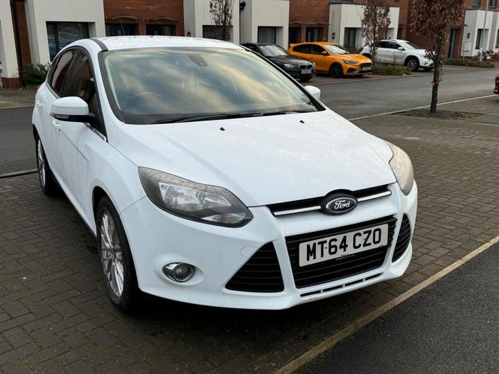 Ford Focus 1.0T EcoBoost Zetec Euro 5 (s/s) 5dr