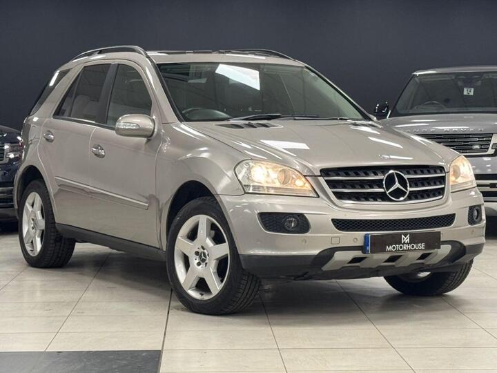 Mercedes-Benz M-CLASS 3.0 ML320 CDI SE 7G-Tronic 5dr Mercedes-Benz M-CLASS 3.0 ML320 CDI SE 7G-Tronic 5dr