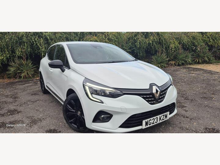 Renault Clio 1.6 E-TECH Techno Auto Euro 6 (s/s) 5dr