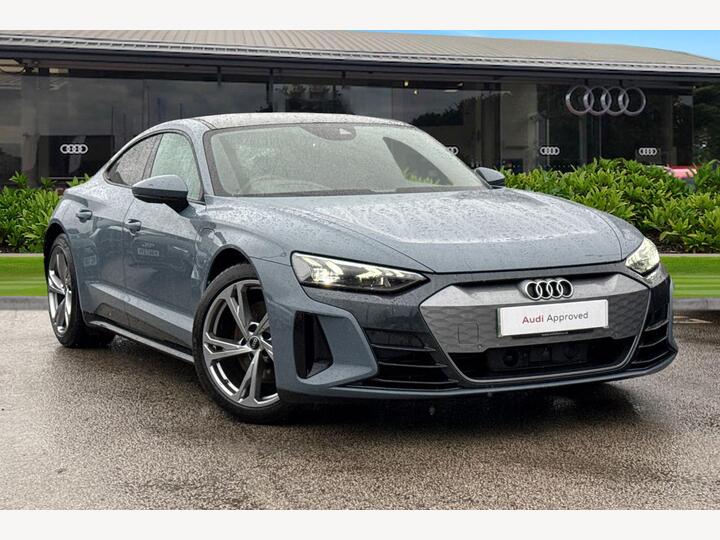 Audi E-tron GT    Quattro 350,00 KW