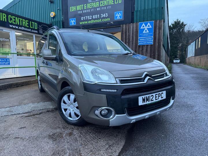 Citroen Berlingo 1.6 E-HDi Airdream XTR Multispace MPV EGS6 Euro 5 (s/s) 5dr Citroen Berlingo 1.6 E-HDi Airdream XTR Multispace MPV EGS6 Euro 5 (s/s) 5dr