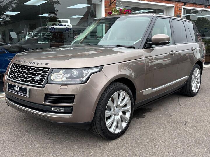Land Rover Range Rover 3.0 TD V6 Vogue SE Auto 4WD Euro 6 (s/s) 5dr Land Rover Range Rover 3.0 TD V6 Vogue SE Auto 4WD Euro 6 (s/s) 5dr