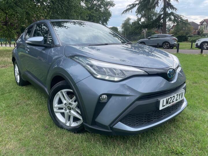 Toyota C-HR 1.8 VVT-h Icon CVT Euro 6 (s/s) 5dr Toyota C-HR 1.8 VVT-h Icon CVT Euro 6 (s/s) 5dr