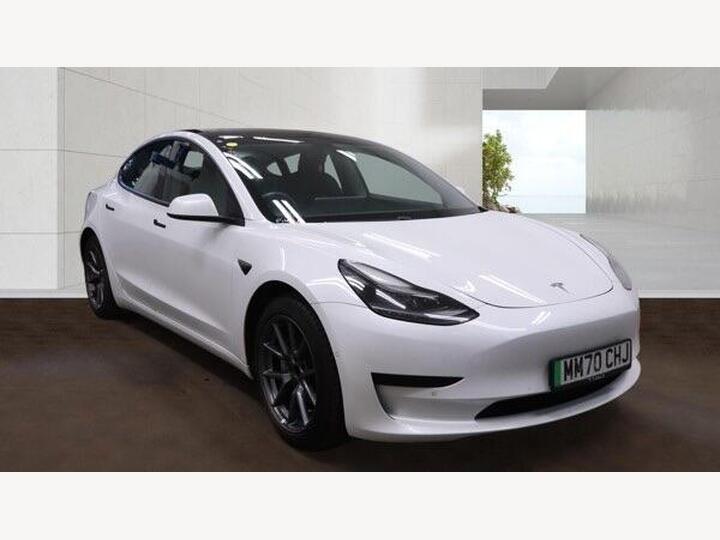 Tesla Model 3 Standard Range Plus Auto RWD 4dr