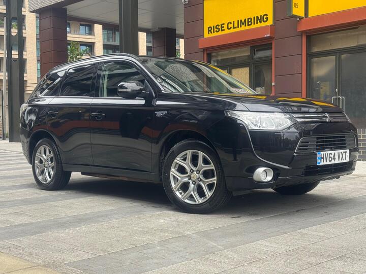 Mitsubishi Outlander 2.0h 12kWh GX4hs CVT 4WD Euro 5 (s/s) 5dr Mitsubishi Outlander 2.0h 12kWh GX4hs CVT 4WD Euro 5 (s/s) 5dr