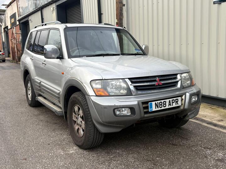 Mitsubishi Shogun 3.2 DI-D Elegance 5dr