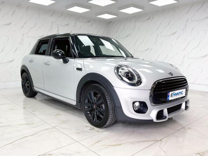 MINI HATCH 1.5 Cooper Sport Euro 6 (s/s) 5dr