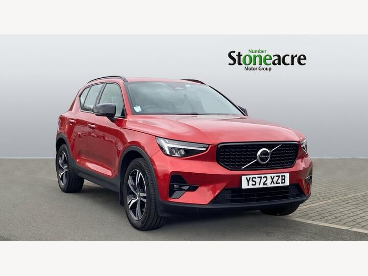 Volvo XC40 2.0 B3 MHEV Plus Dark DCT Auto Euro 6 (s/s) 5dr