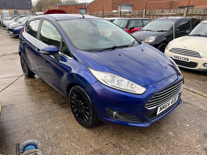 Ford Fiesta 1.0T EcoBoost Titanium Powershift Euro 5 5dr Ford Fiesta 1.0T EcoBoost Titanium Powershift Euro 5 5dr