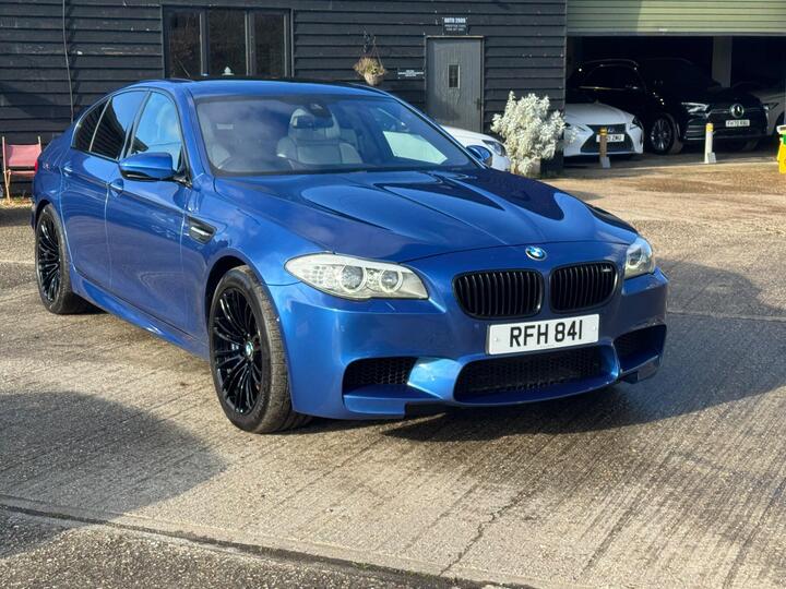 BMW M5 4.4 V8 DCT Euro 5 (s/s) 4dr