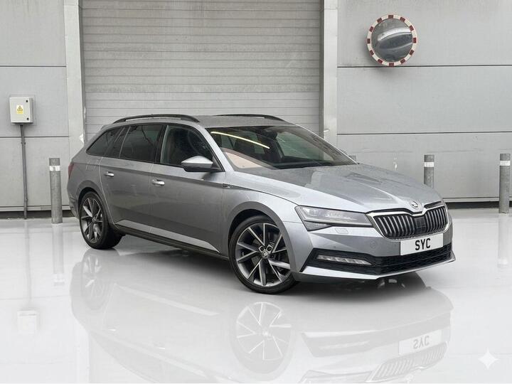 Skoda Superb 2.0 TSI SportLine Plus DSG 4WD Euro 6 (s/s) 5dr Skoda Superb 2.0 TSI SportLine Plus DSG 4WD Euro 6 (s/s) 5dr