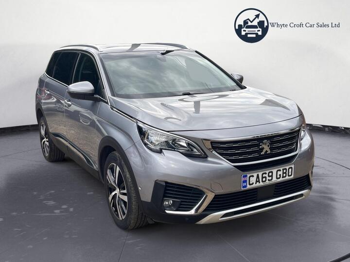 Peugeot 5008 1.2 PureTech Allure Euro 6 (s/s) 5dr Peugeot 5008 1.2 PureTech Allure Euro 6 (s/s) 5dr