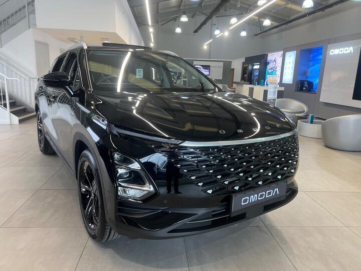 Omoda OMODA 5 1.6 TGDI Noble DCT Euro 6 (s/s) 5dr