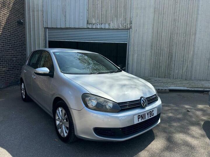 Volkswagen Golf 1.6 TDI BlueMotion Tech Match Euro 5 (s/s) 5dr Volkswagen Golf 1.6 TDI BlueMotion Tech Match Euro 5 (s/s) 5dr