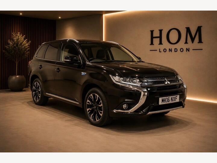 Mitsubishi Outlander 2.0h 12kWh GX4h CVT 4WD Euro 6 (s/s) 5dr Mitsubishi Outlander 2.0h 12kWh GX4h CVT 4WD Euro 6 (s/s) 5dr