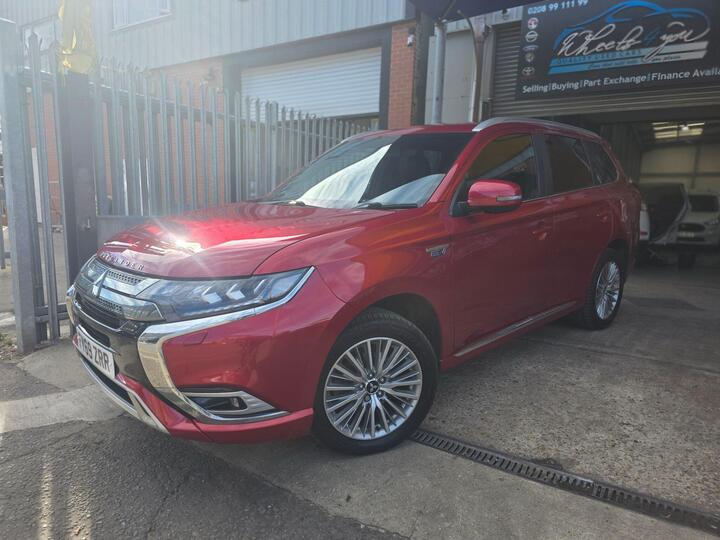Mitsubishi Outlander 2.4h TwinMotor 13.8kWh 4h CVT 4WD Euro 6 (s/s) 5dr