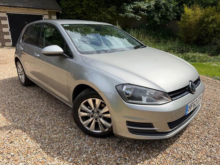 Volkswagen Golf 1.6 TDI BlueMotion Tech SE Euro 5 (s/s) 5dr