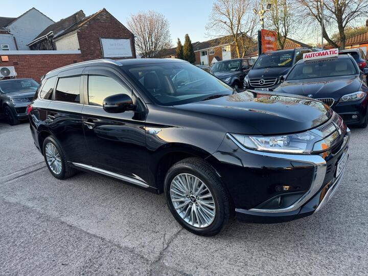 Mitsubishi Outlander 2.4h TwinMotor 13.8kWh Juro CVT 4WD Euro 6 (s/s) 5dr